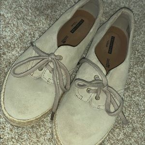 tan espadrilles